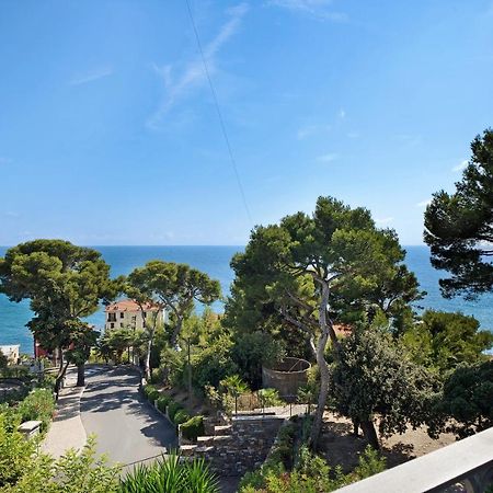 Casa Miradore 600 Mt Dal Mare Imperia Luaran gambar