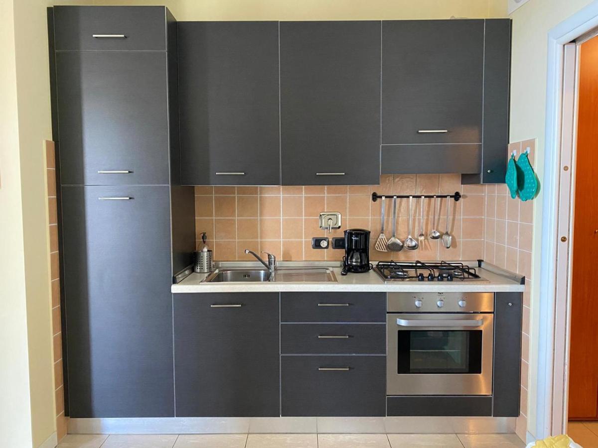 Casa Miradore 600 Mt Dal Mare Imperia Luaran gambar